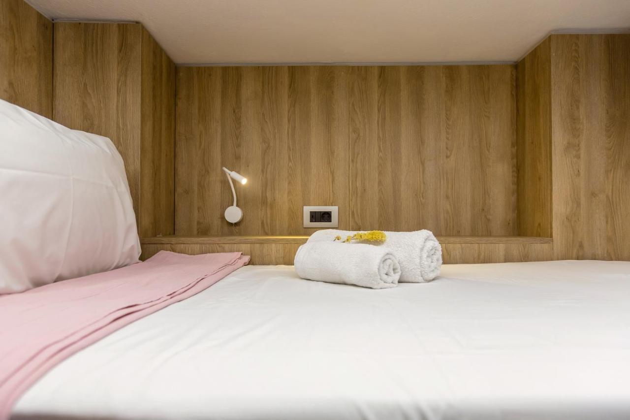 Готель Loc Hospitality Urban Den Corfu  Екстер'єр фото