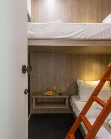 Готель Loc Hospitality Urban Den Corfu  Екстер'єр фото